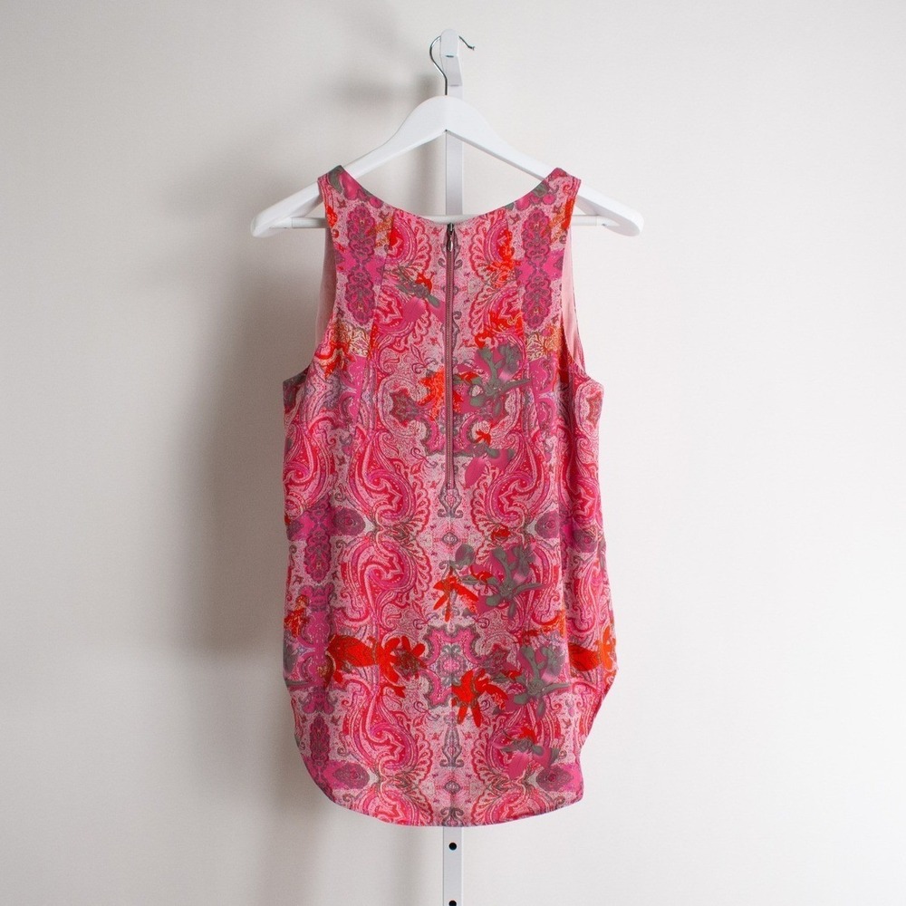 Cabi Paisley Print Sleeveless Tank Jubilee Women's Medium M Pink 127 Blouse - Picture 2 of 10